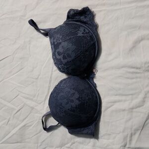 Victoria’s Secret Very Sexy push-up bra with navy blue lace size 36C